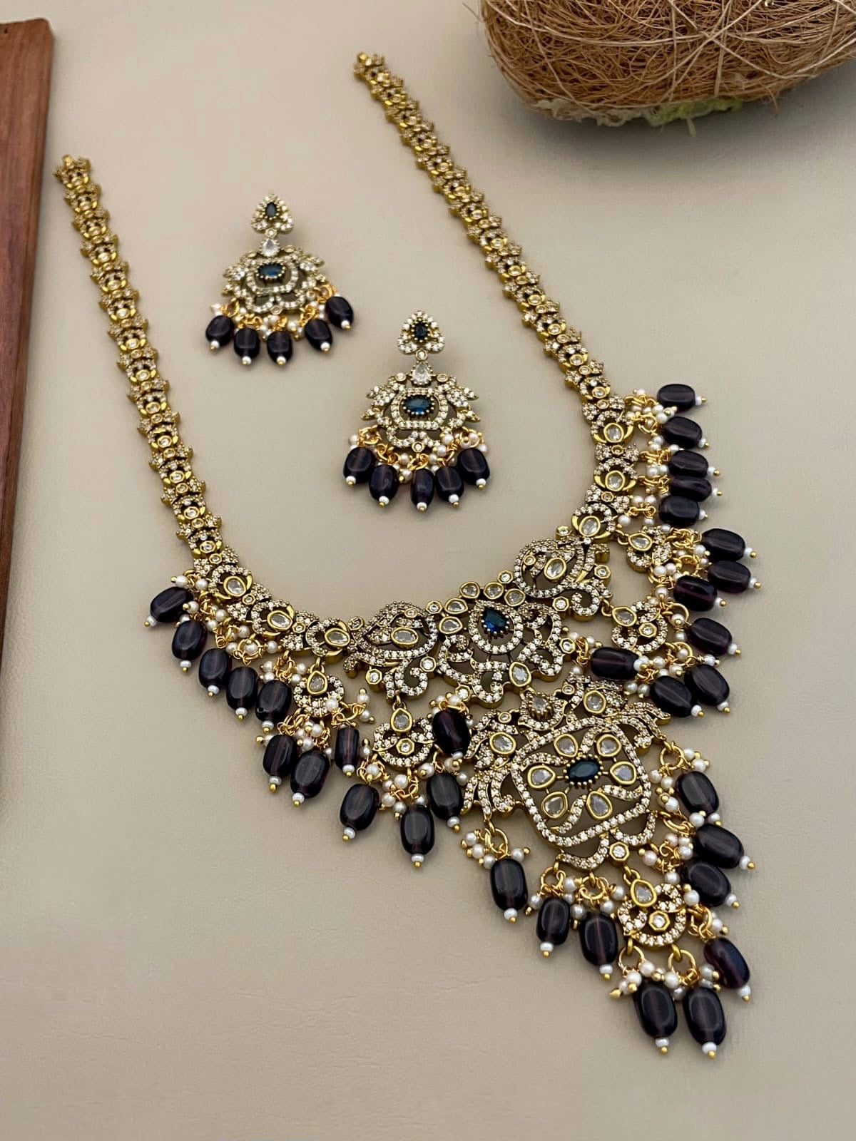 Victorian long haram (VJ-14)