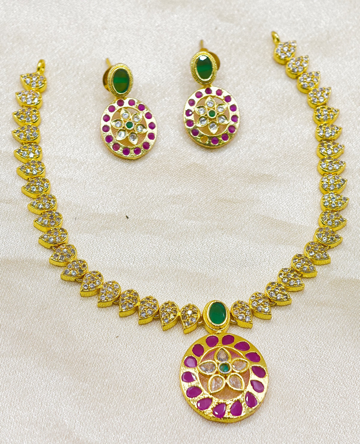 Simple budget necklace