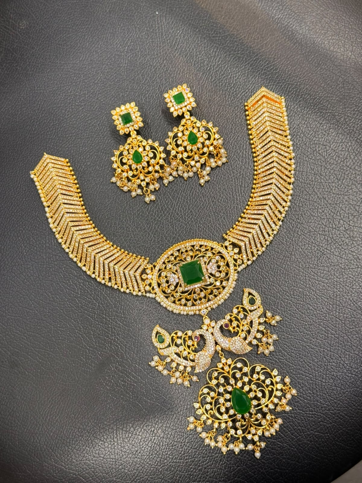 Grand necklace