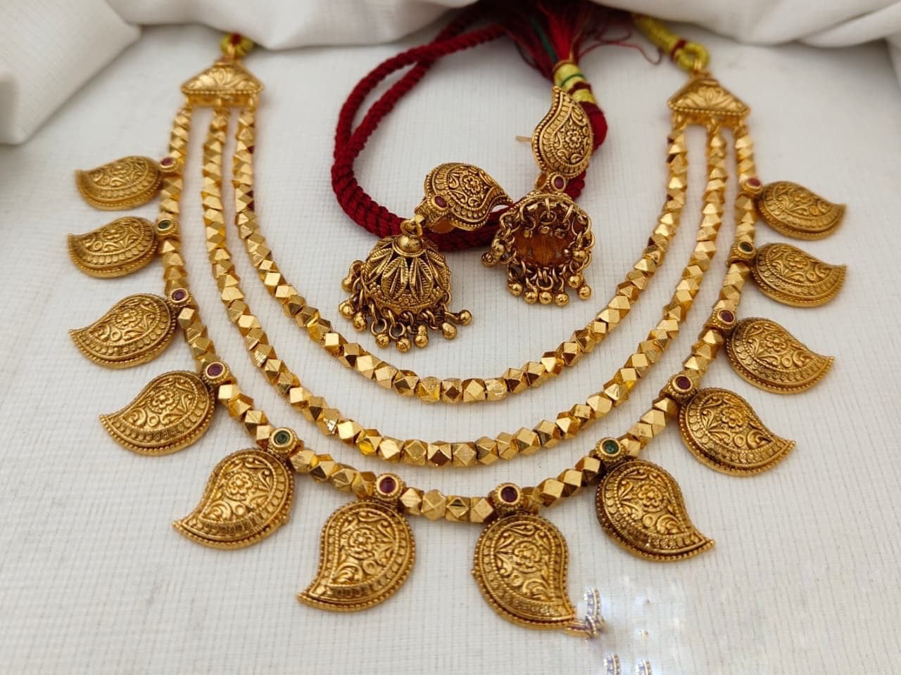 Ashtapatti beads necklace