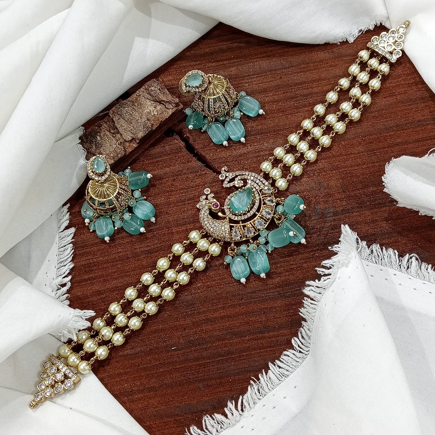 Chocker with beads (VJ-12)