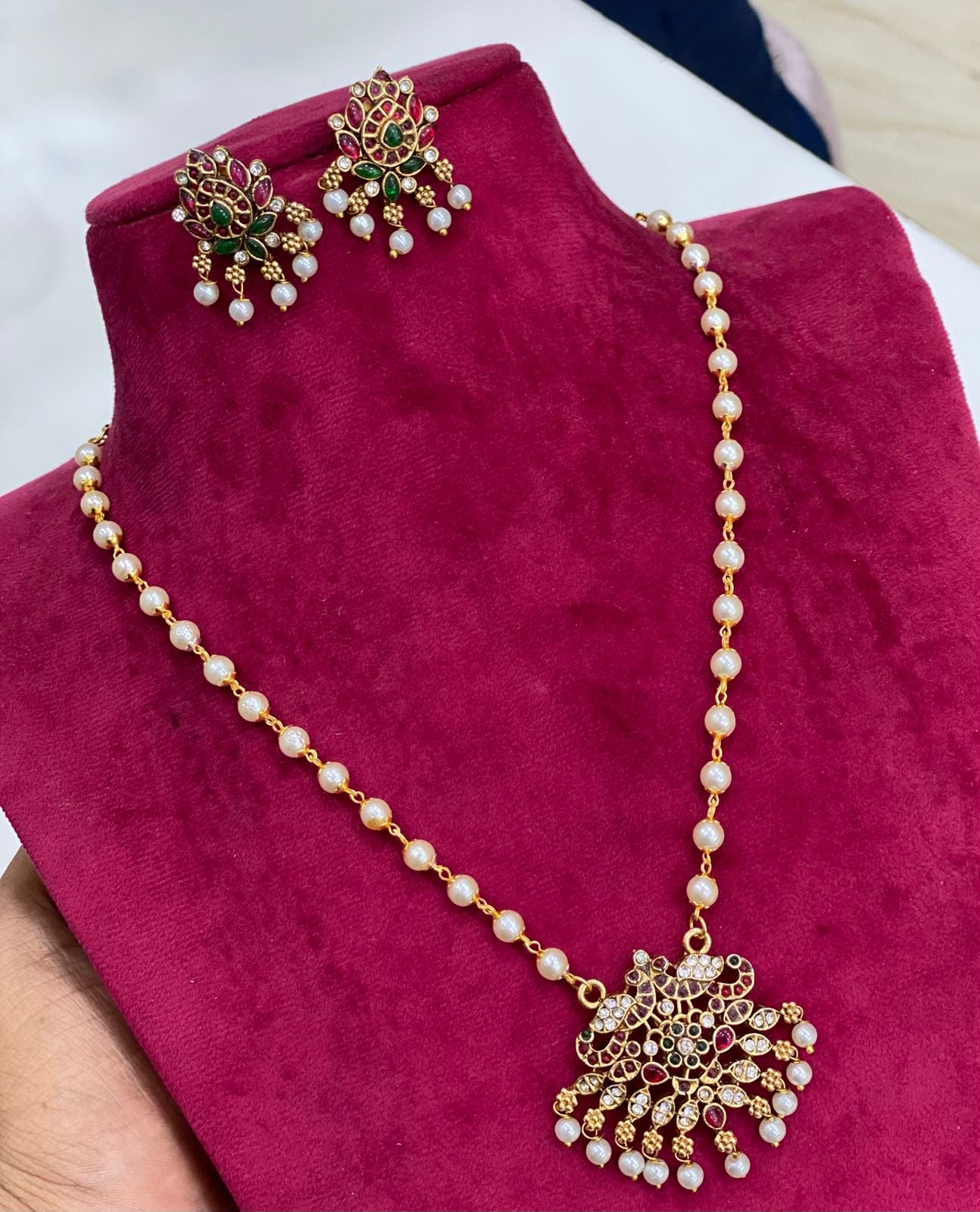 Pearl necklace (N-84)