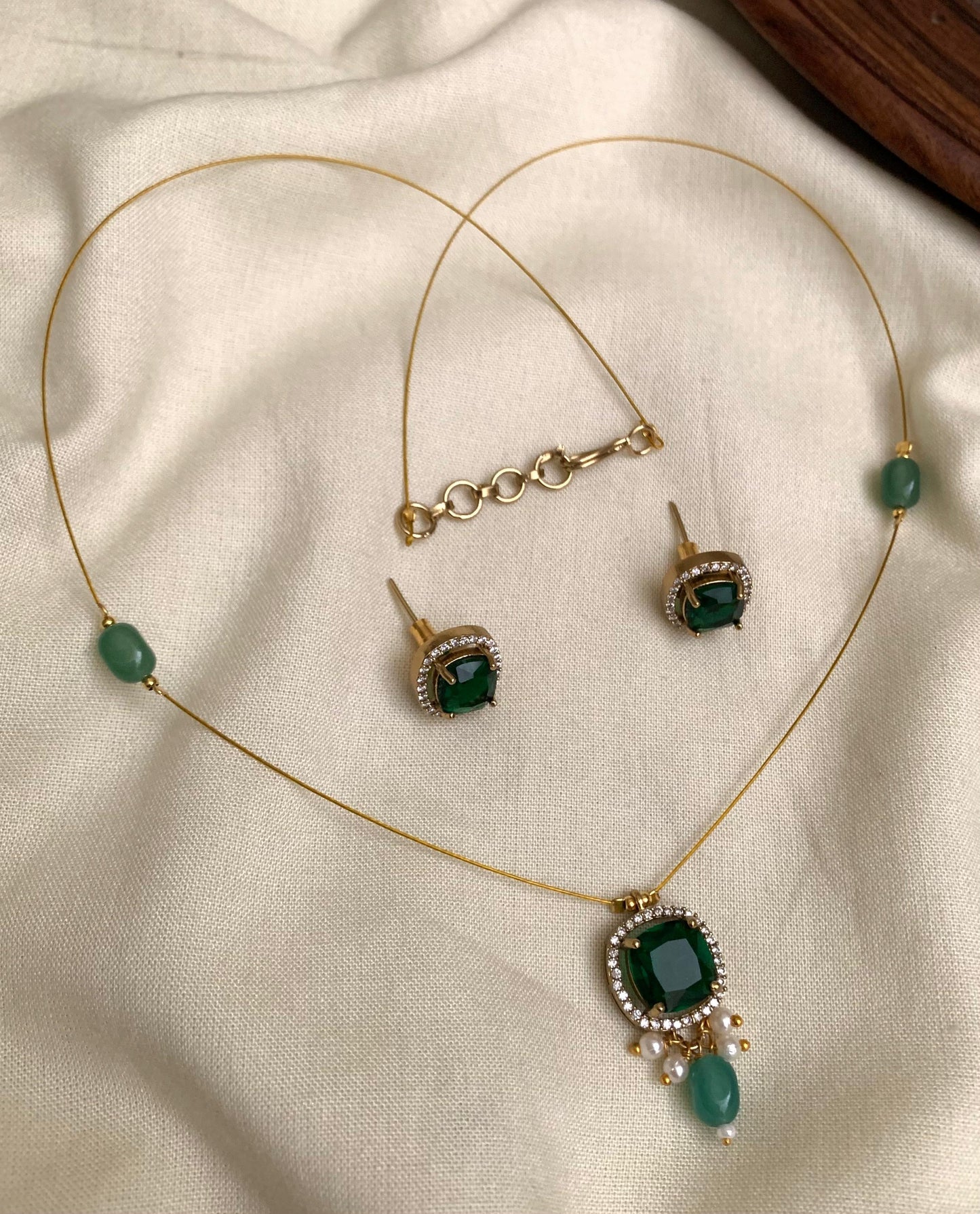Square pendent invisible chain(IN-9)