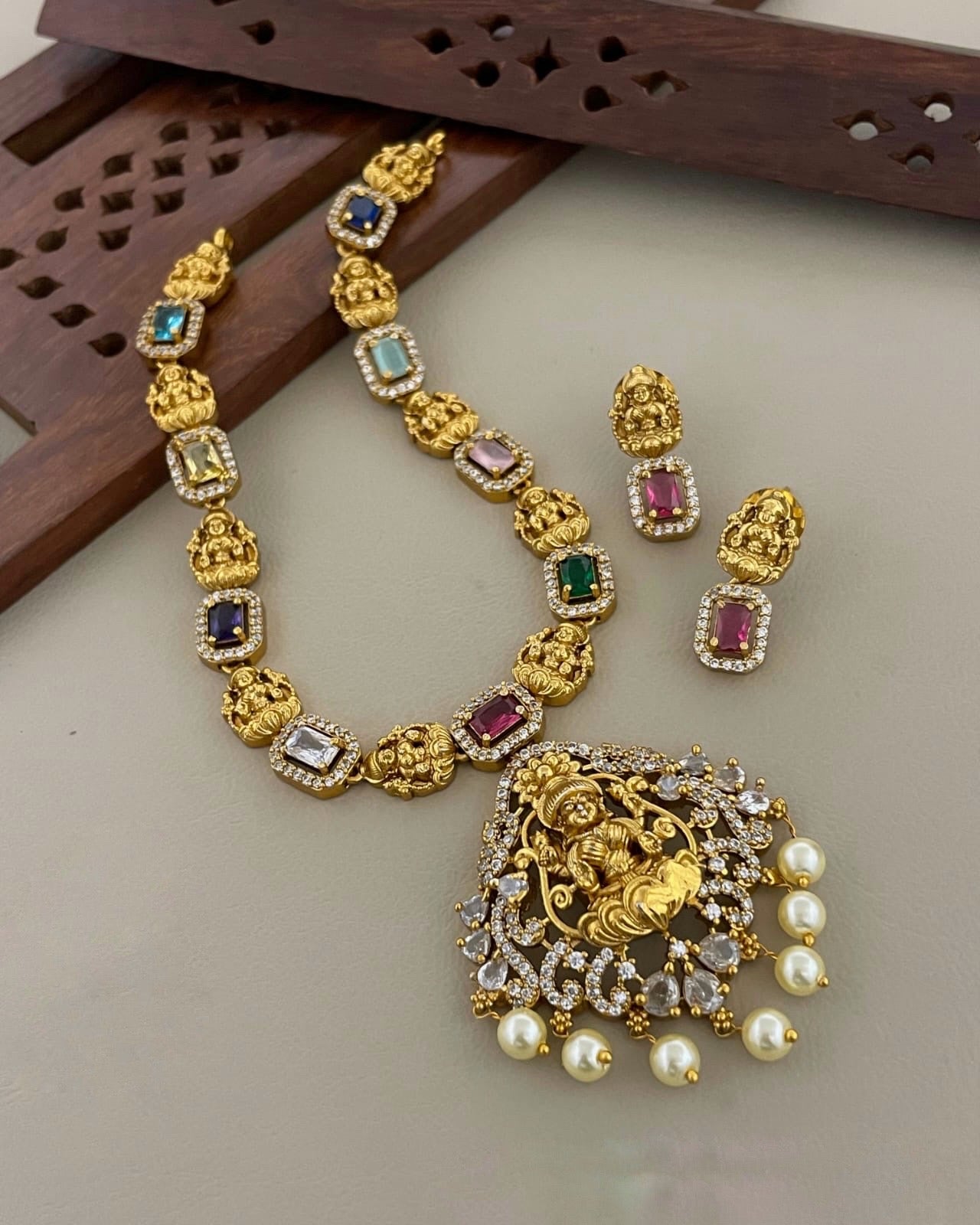 Lakshmi design necklace(N-23)
