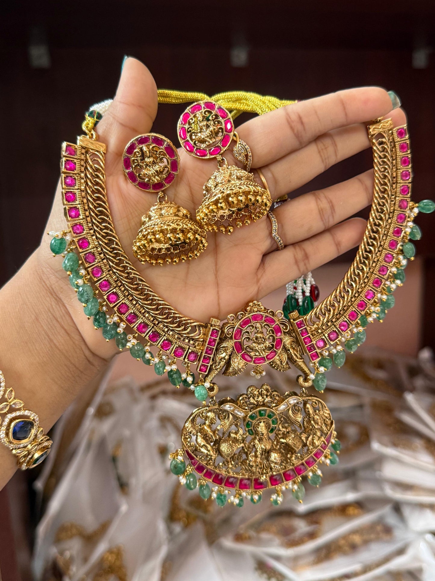 Jadau necklace