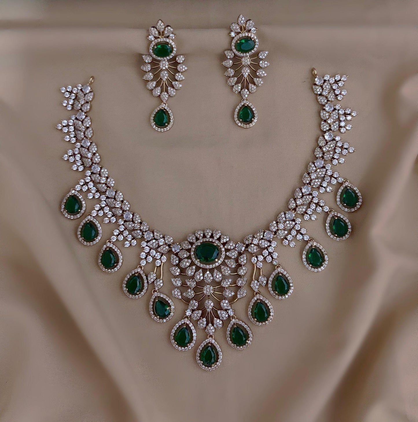 Grand reception necklace (DR-63)