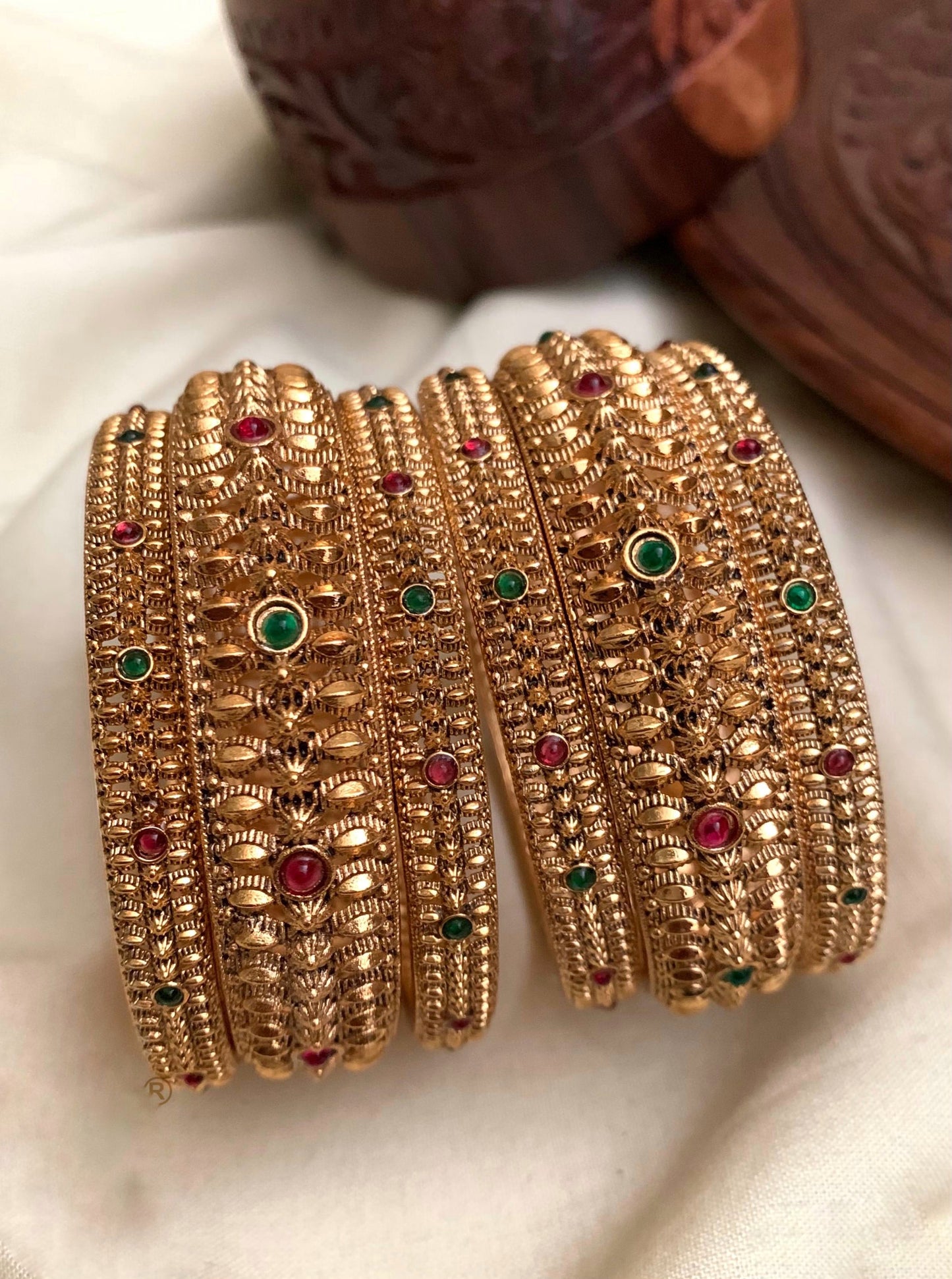Set of 6 trending bangles(BA-15)