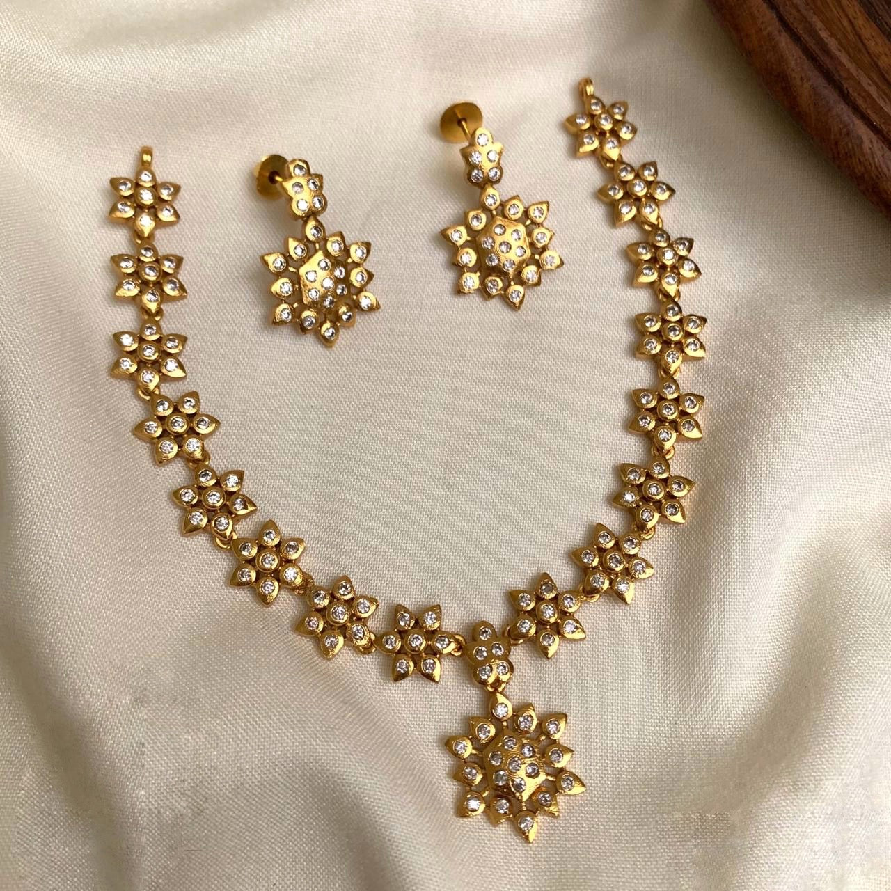 Flower necklace