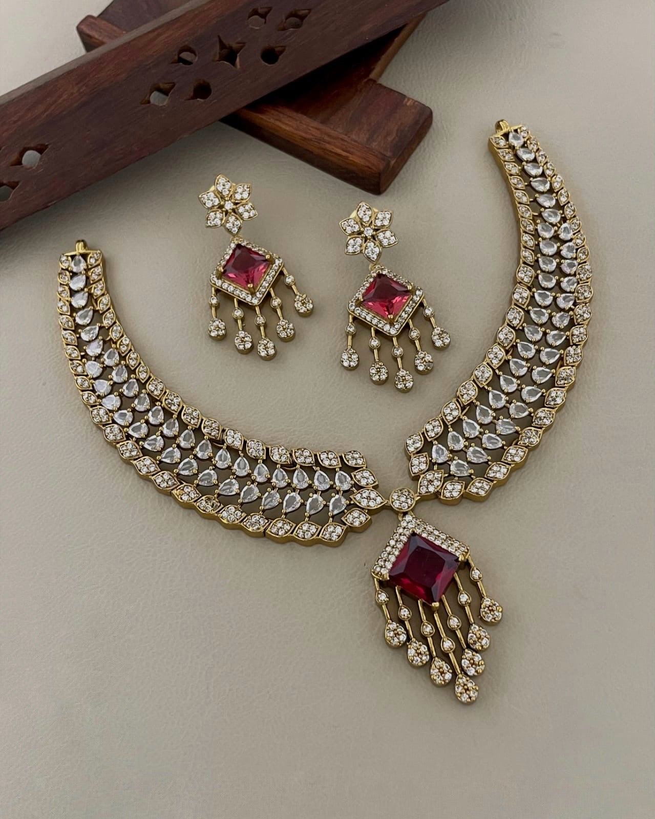 Trending diamond replica (DR-55)