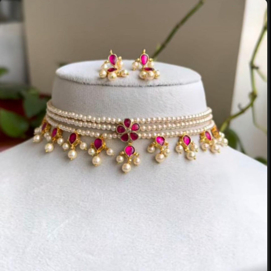 Simple samantha inspired choker