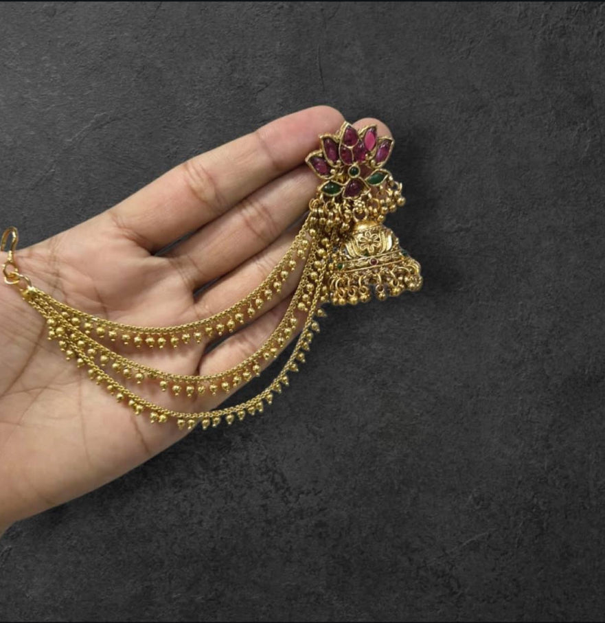 Earing with ear chain (Ft)