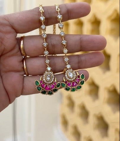 Stud with ear chain