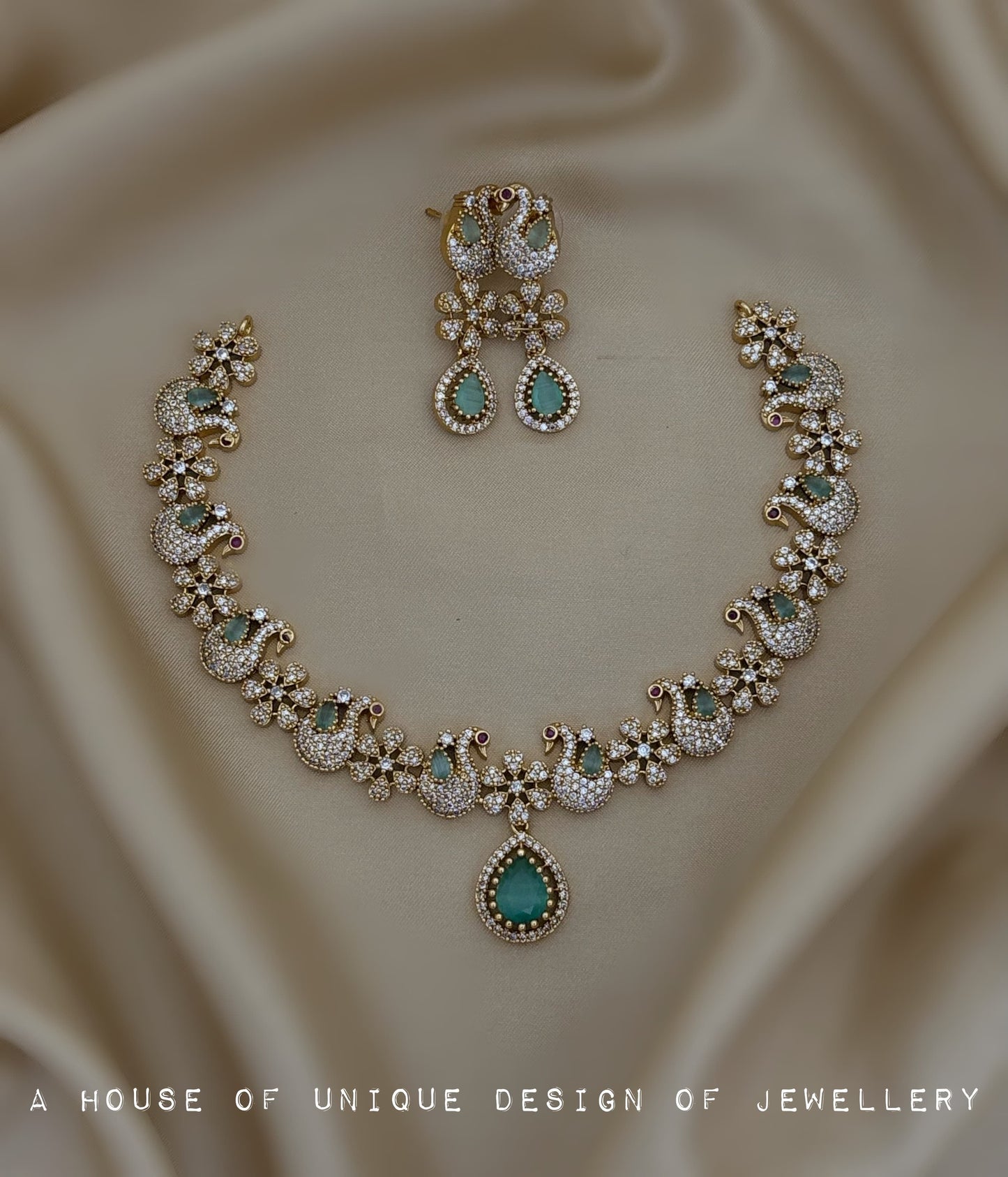Simple stone necklace