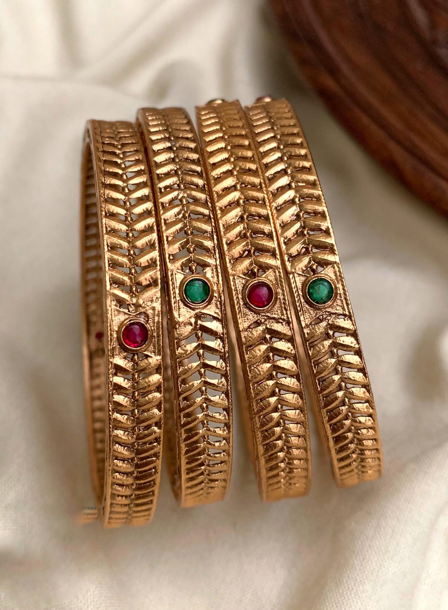 Simple design bangles (BA-26)