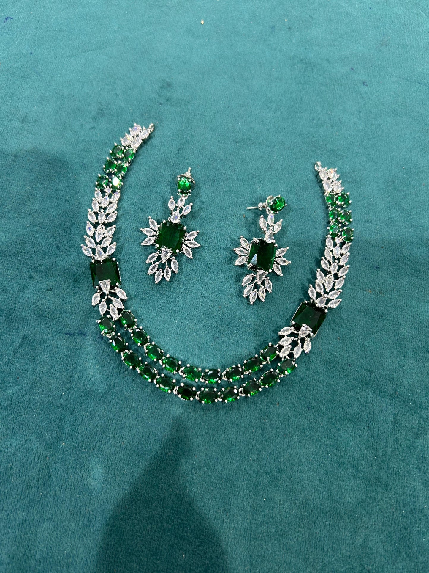 Green and white necklace