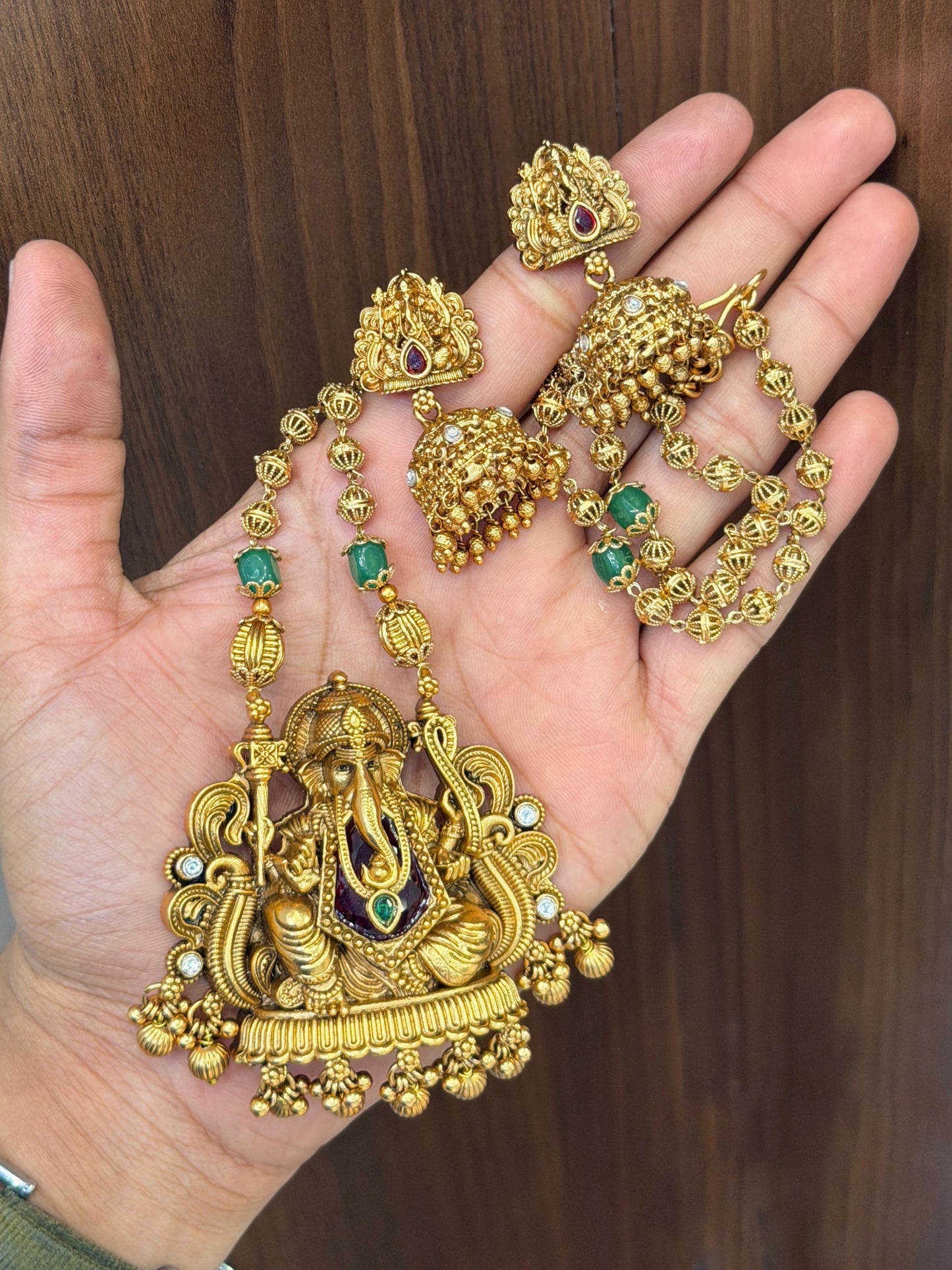 Ganesha pendent necklace