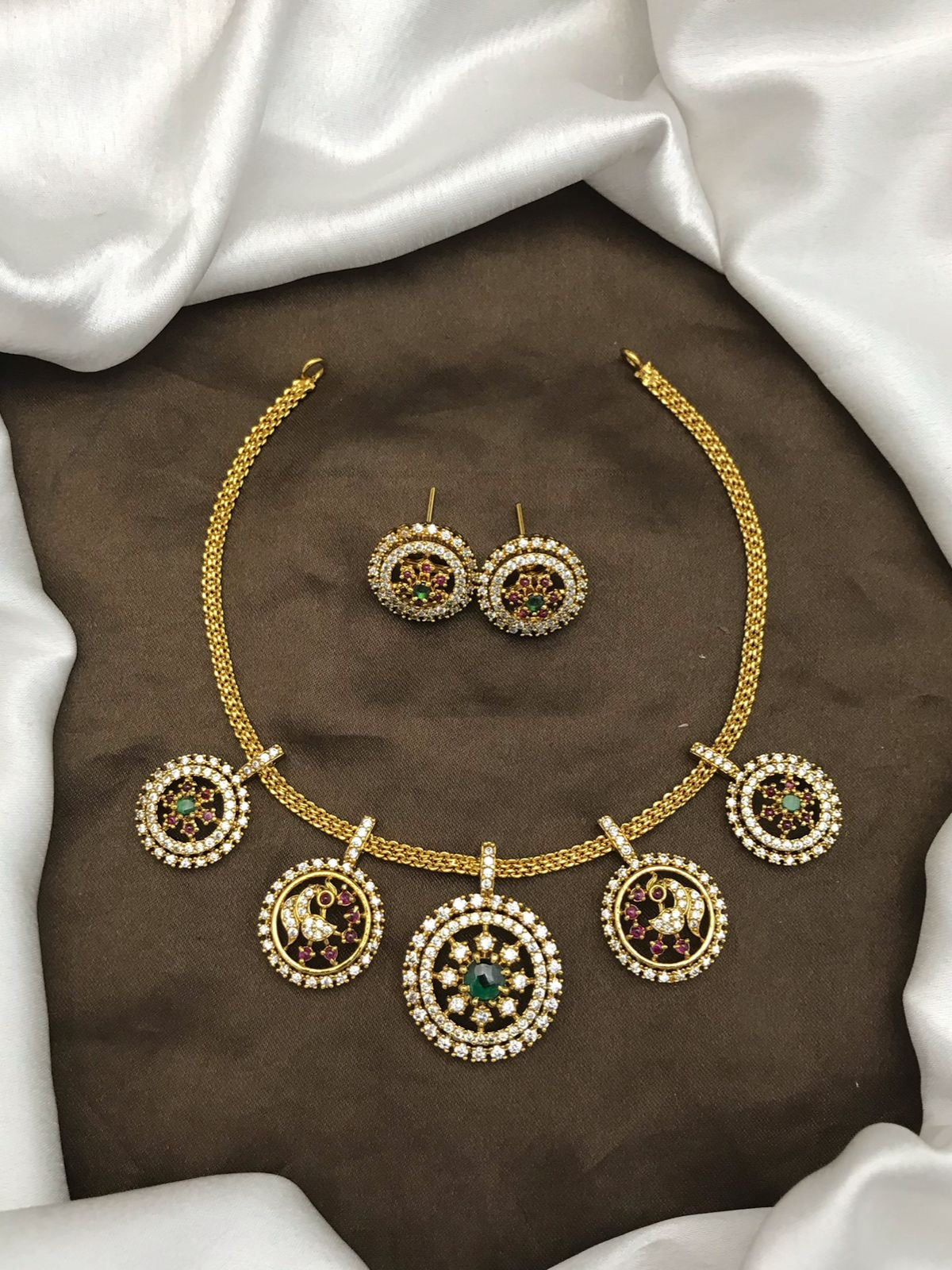 5 pendent necklace