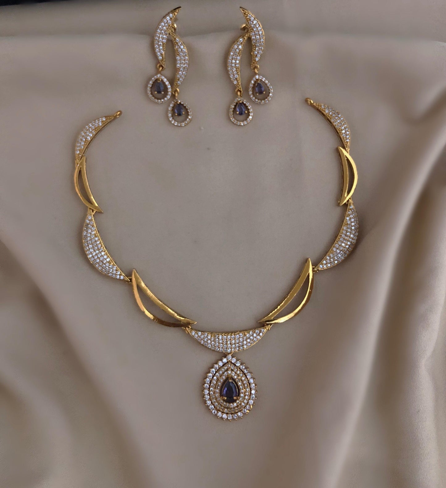 moon design neckalce jkam (DR-46)