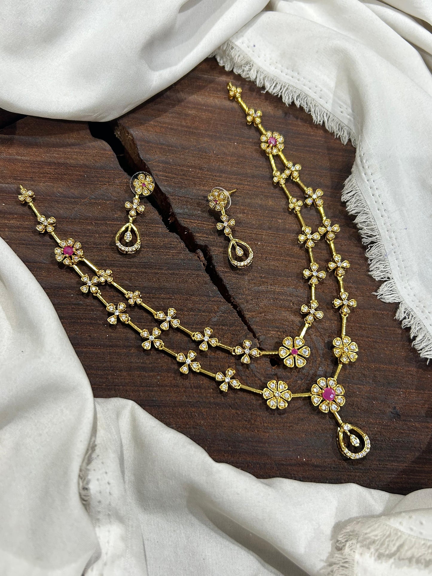 2 layer short necklace
