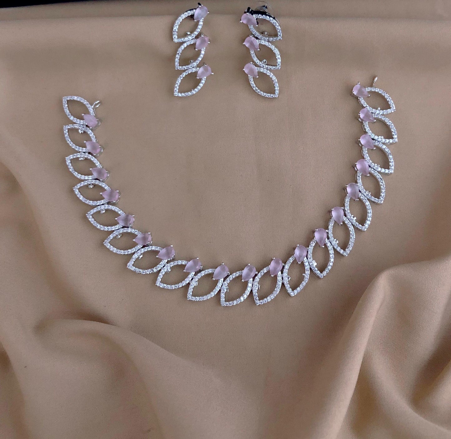 Ad stone necklace (DR-64)