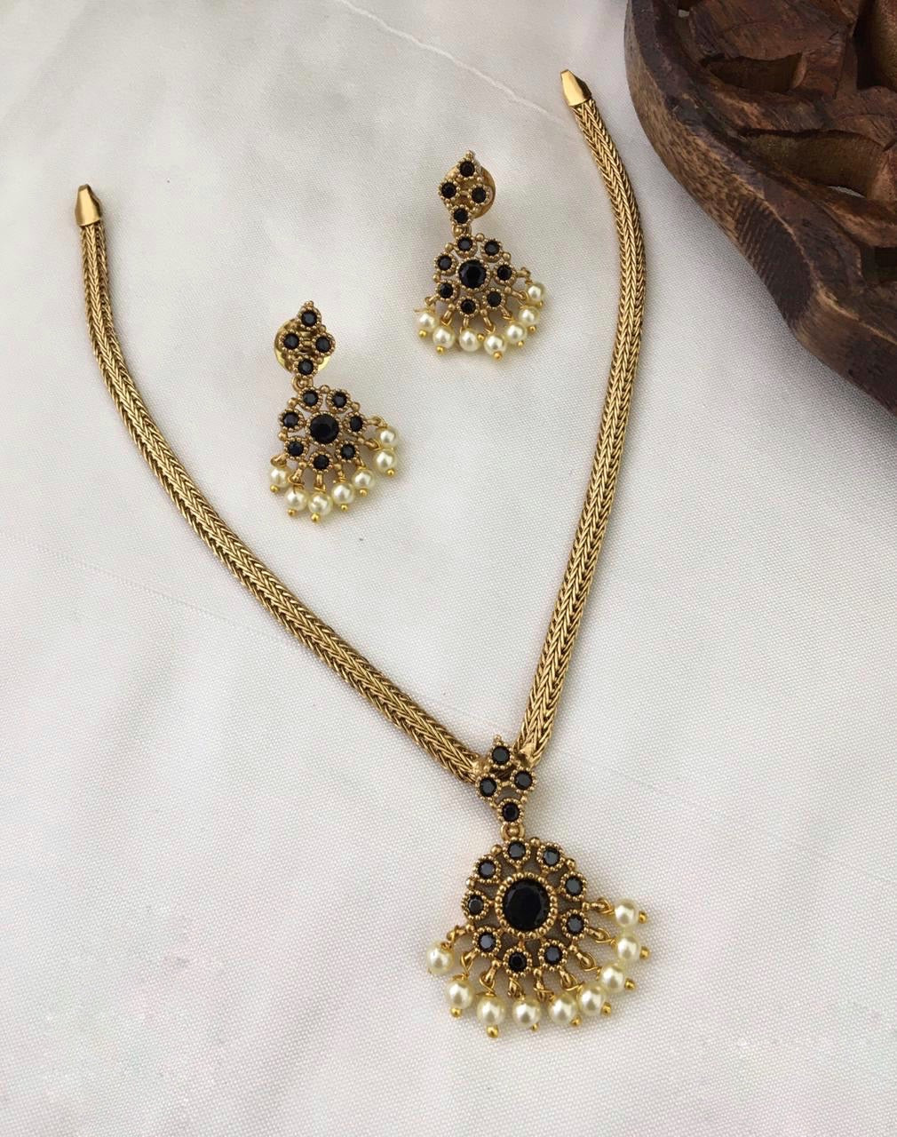 Cute little necklace (N-58)