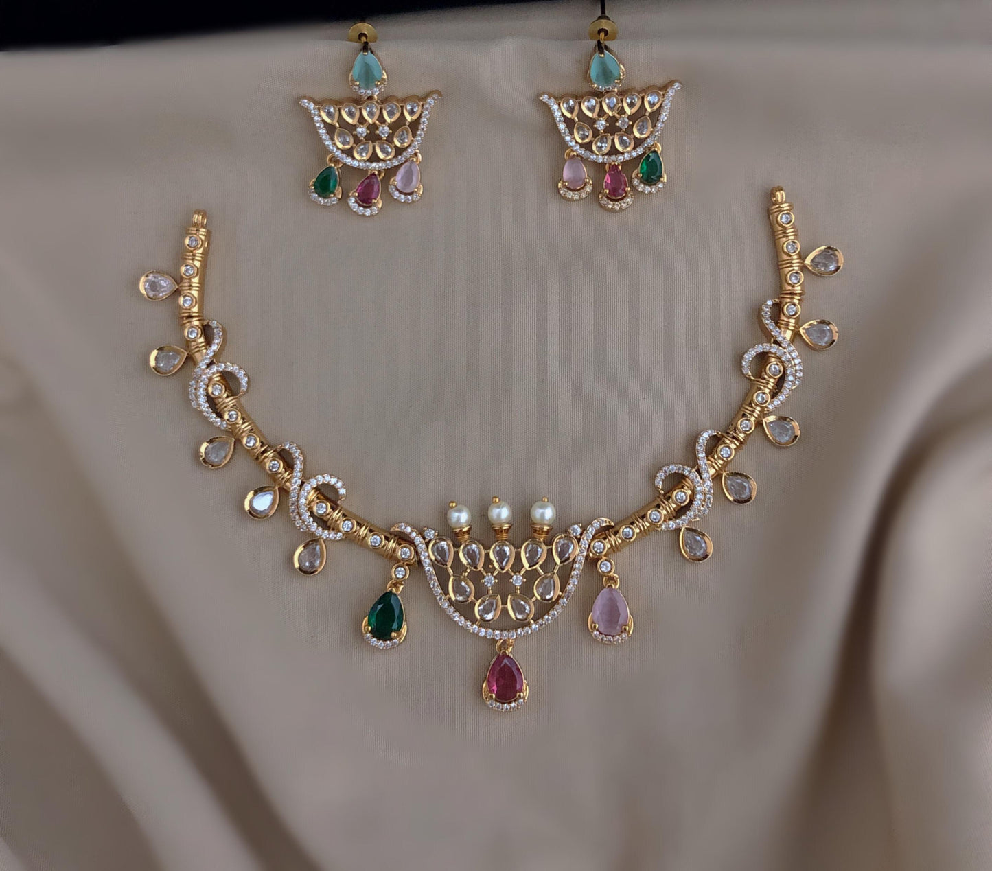 Twisted necklace (DR-62)