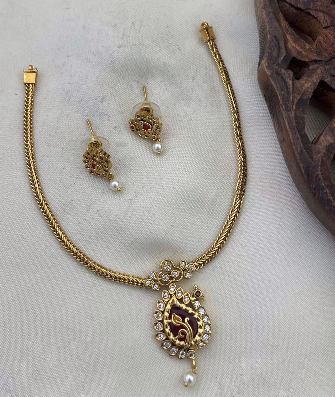 Peacock pendent necklace