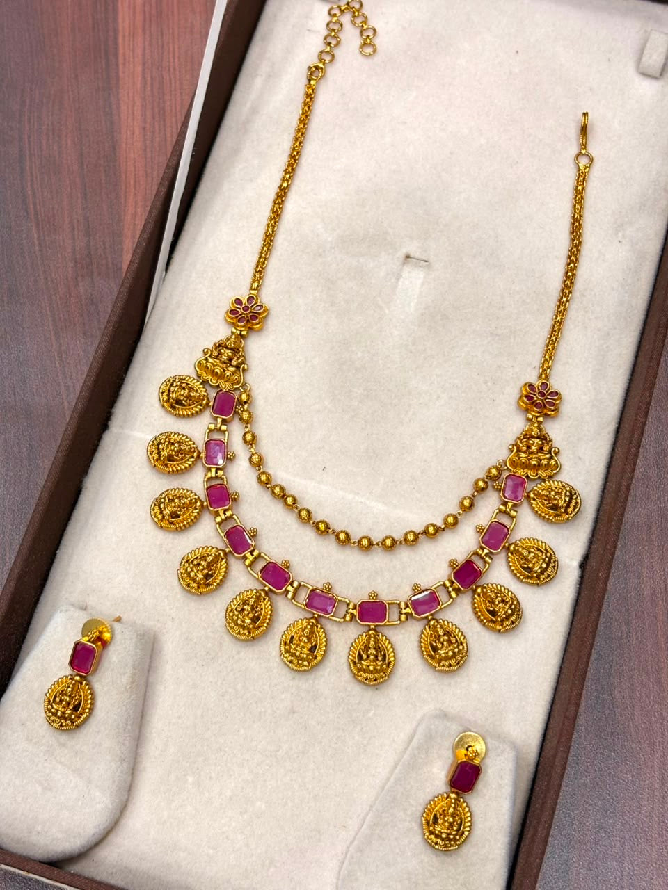 Gold replica necklace