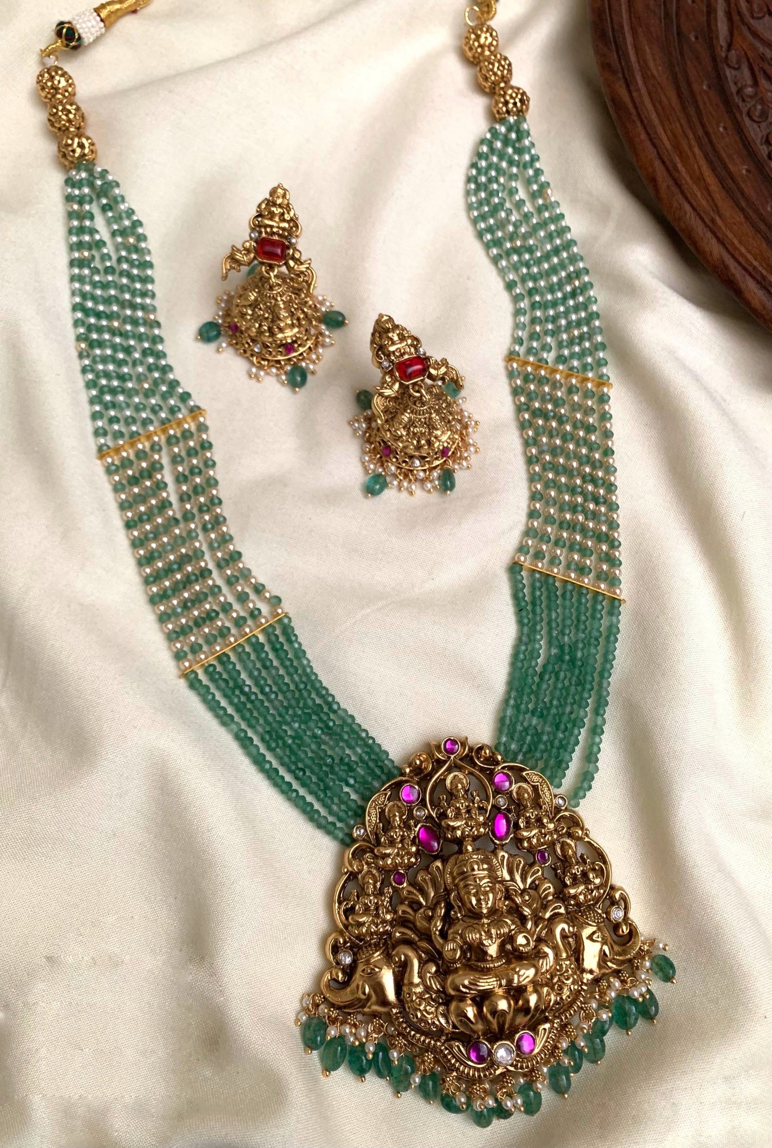 PREMIUM JEWELLERY