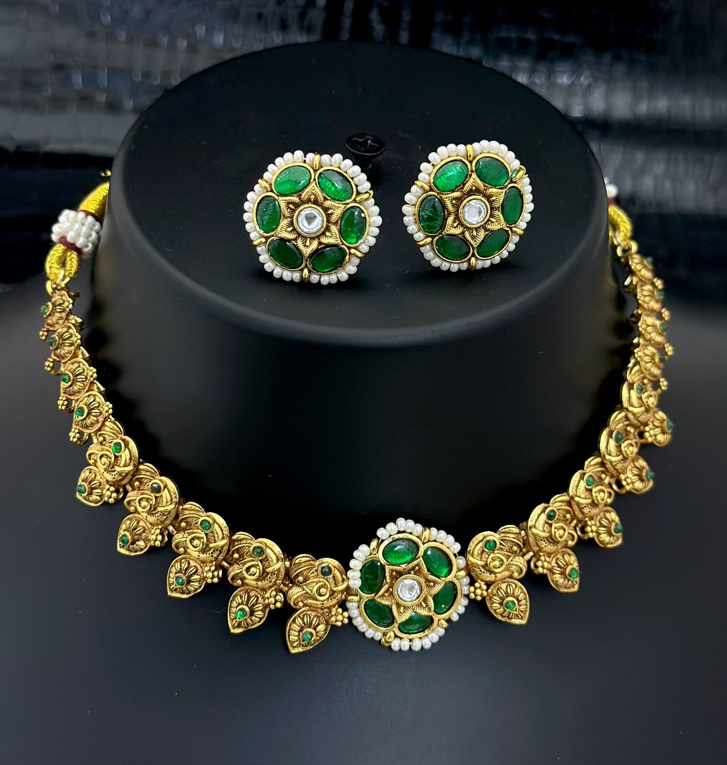 Pure jadau choker