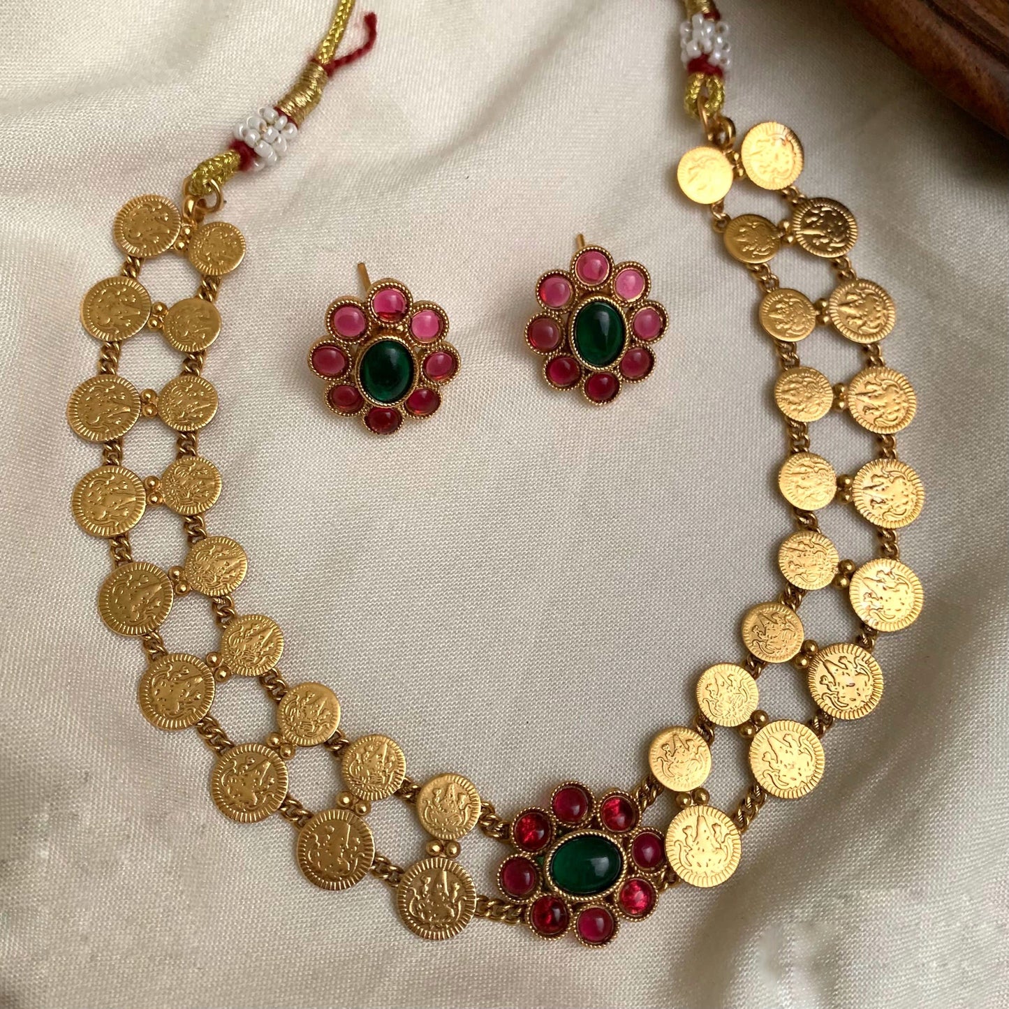 Coin choker