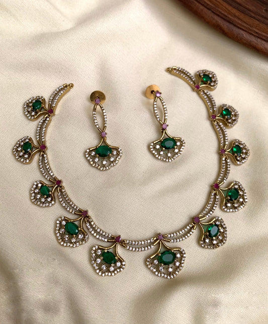 Green and red stone trending necklace(N-12)