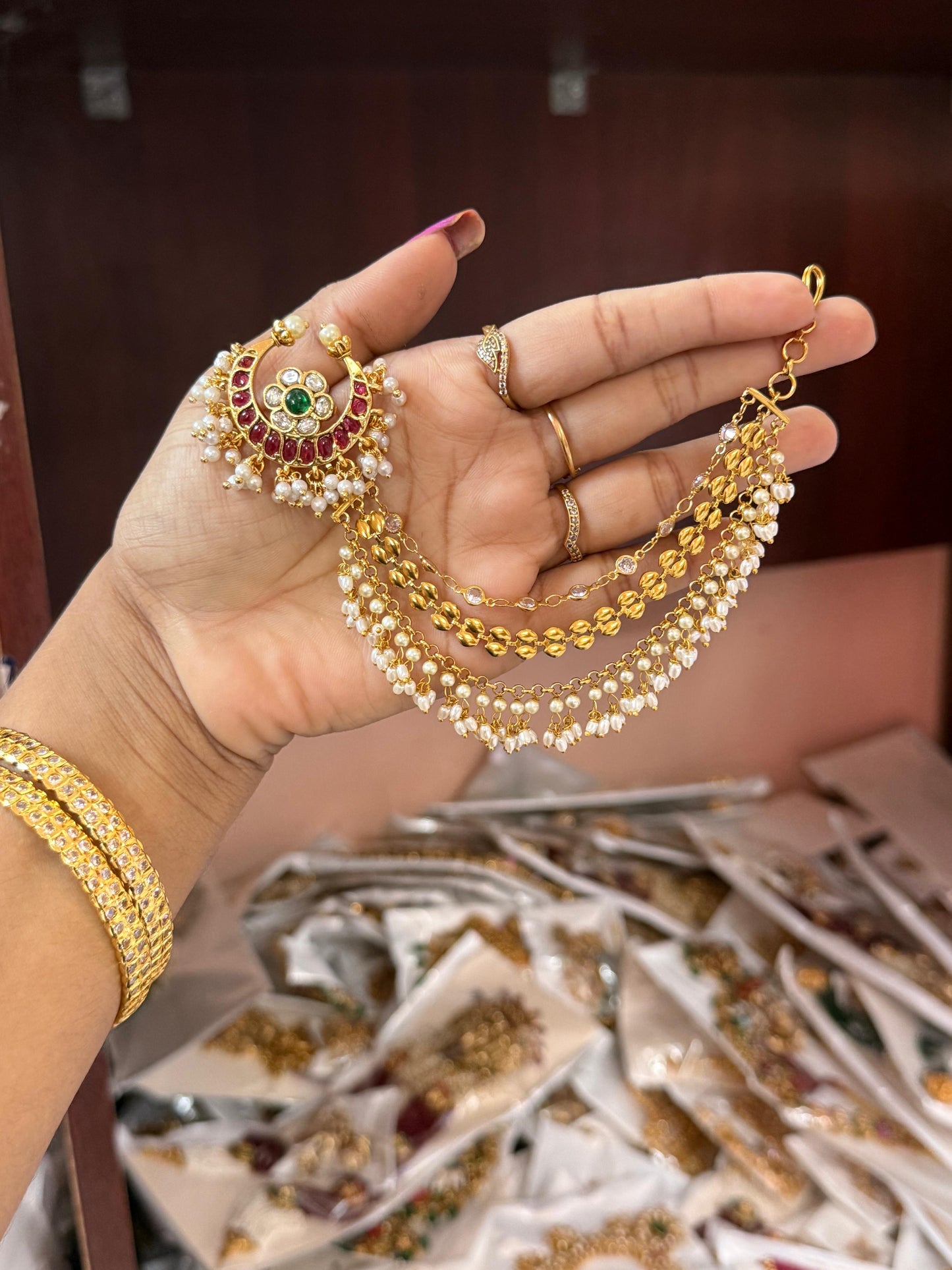Moon ear stud with ear chain