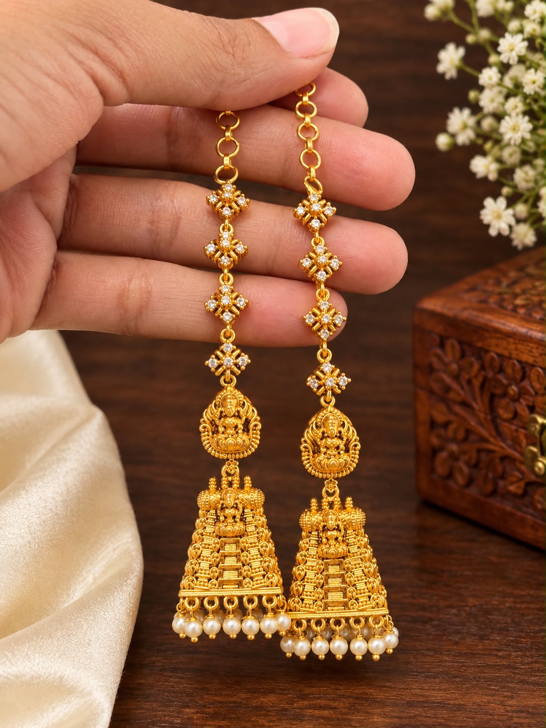 Temple jumka with ear chain