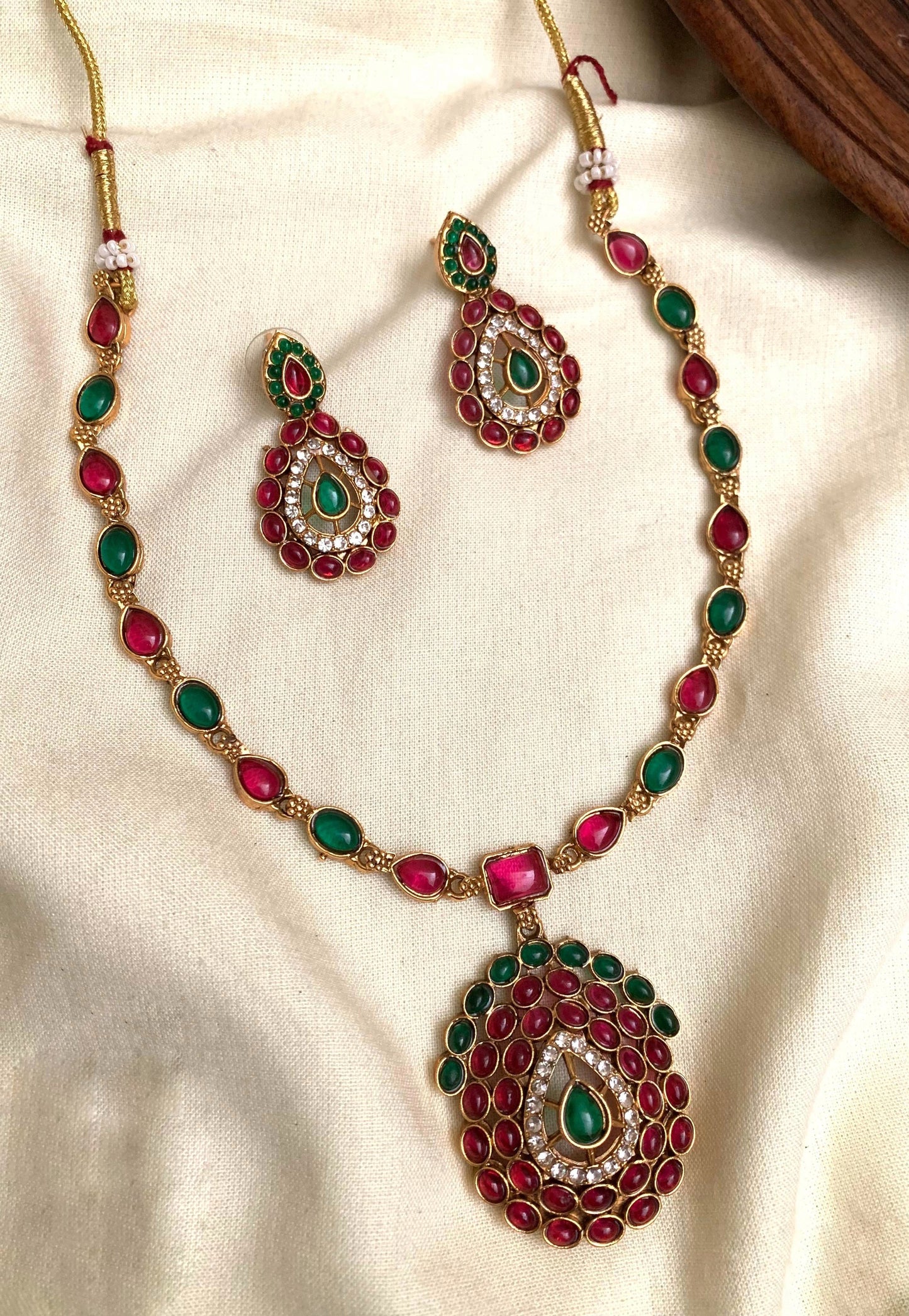 Trendy budget necklace (N-36)