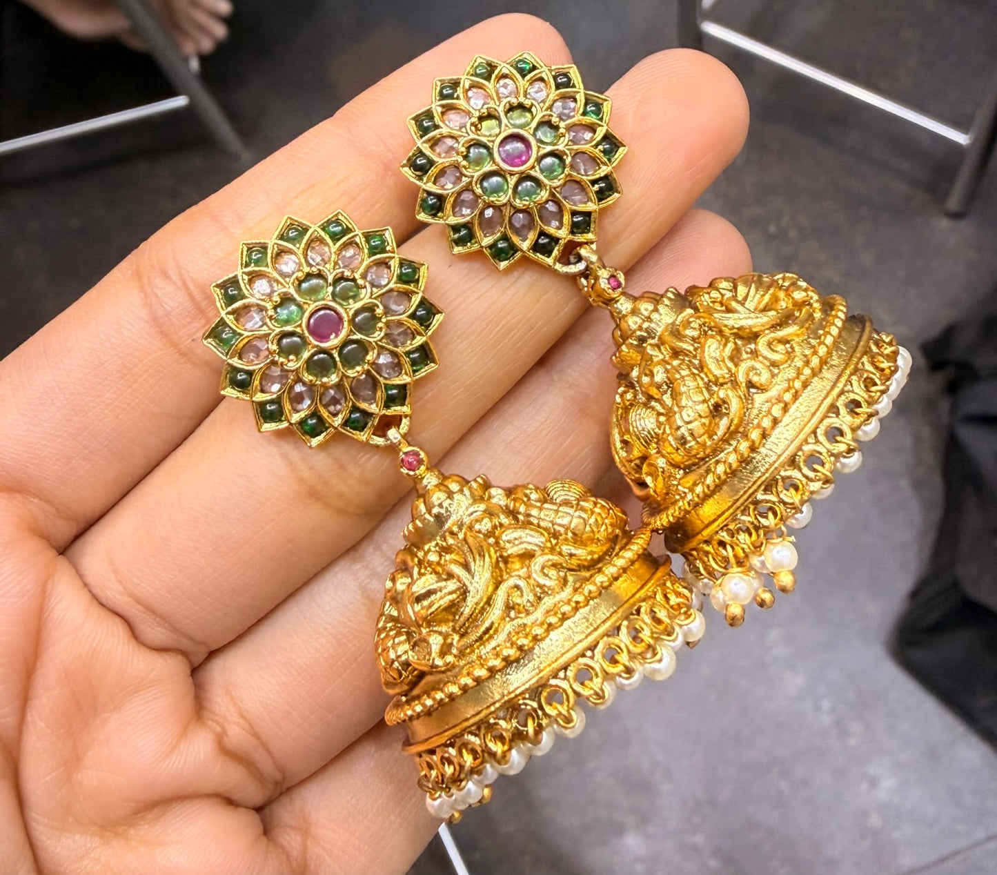Green stone jumka