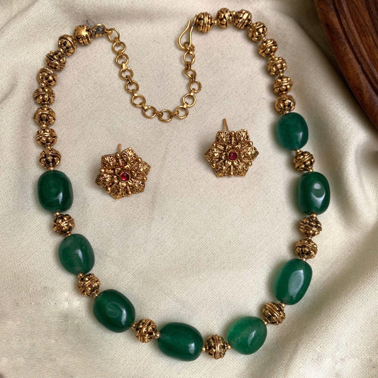 Short beads necklace  (N-80)