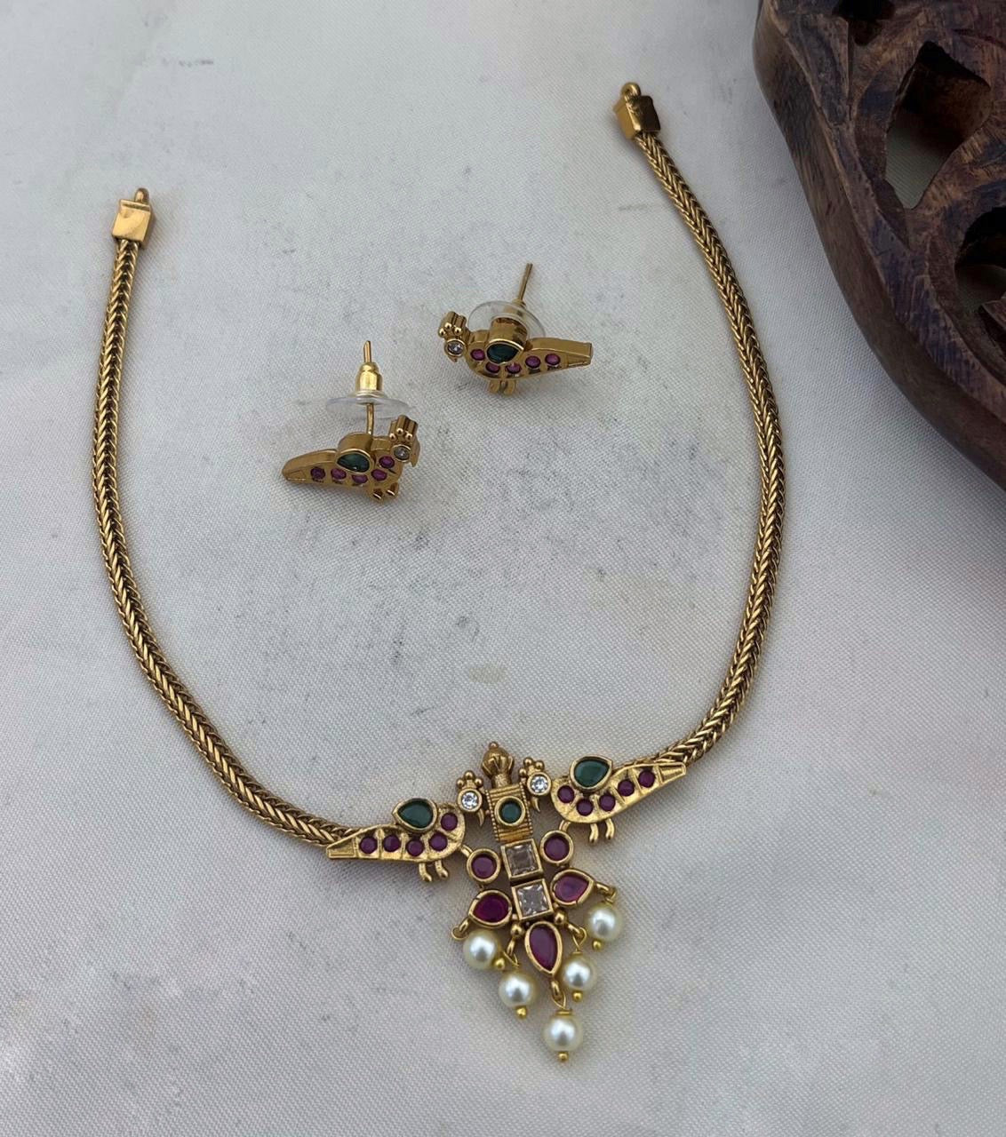Pendent necklace