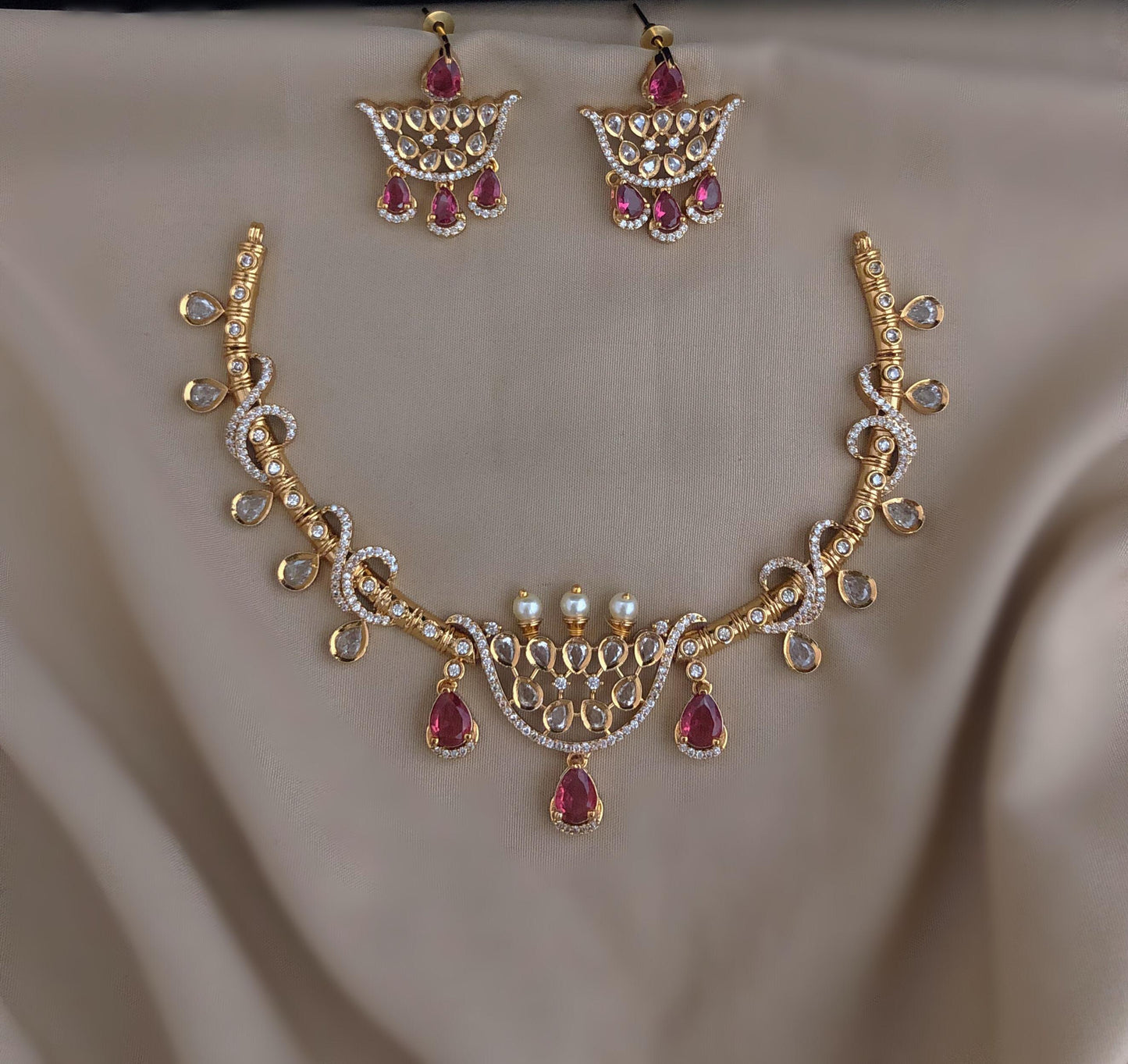 Twisted necklace (DR-62)