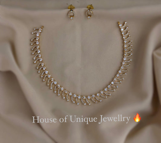 White stone simple necklace