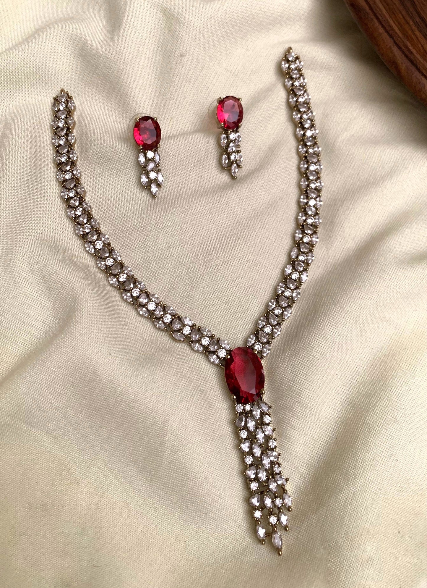 Trending necklace (DR-41)