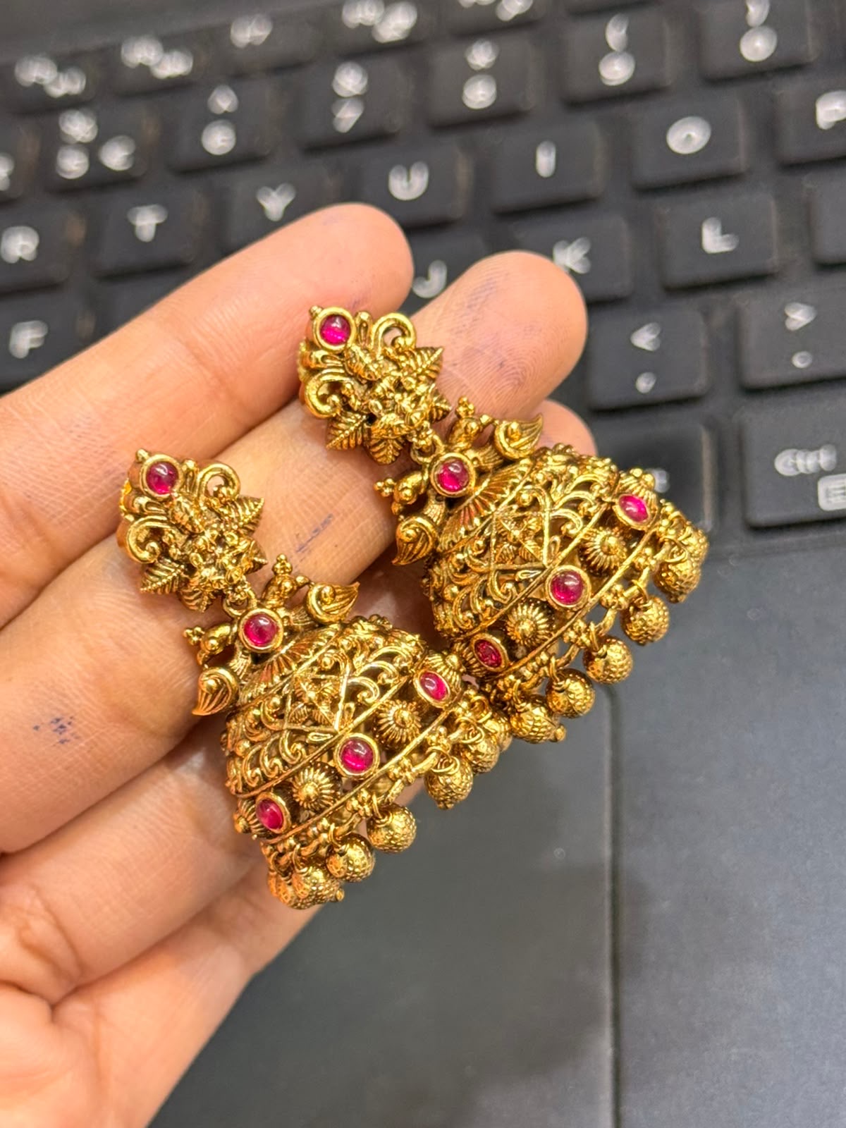 Premium jumka