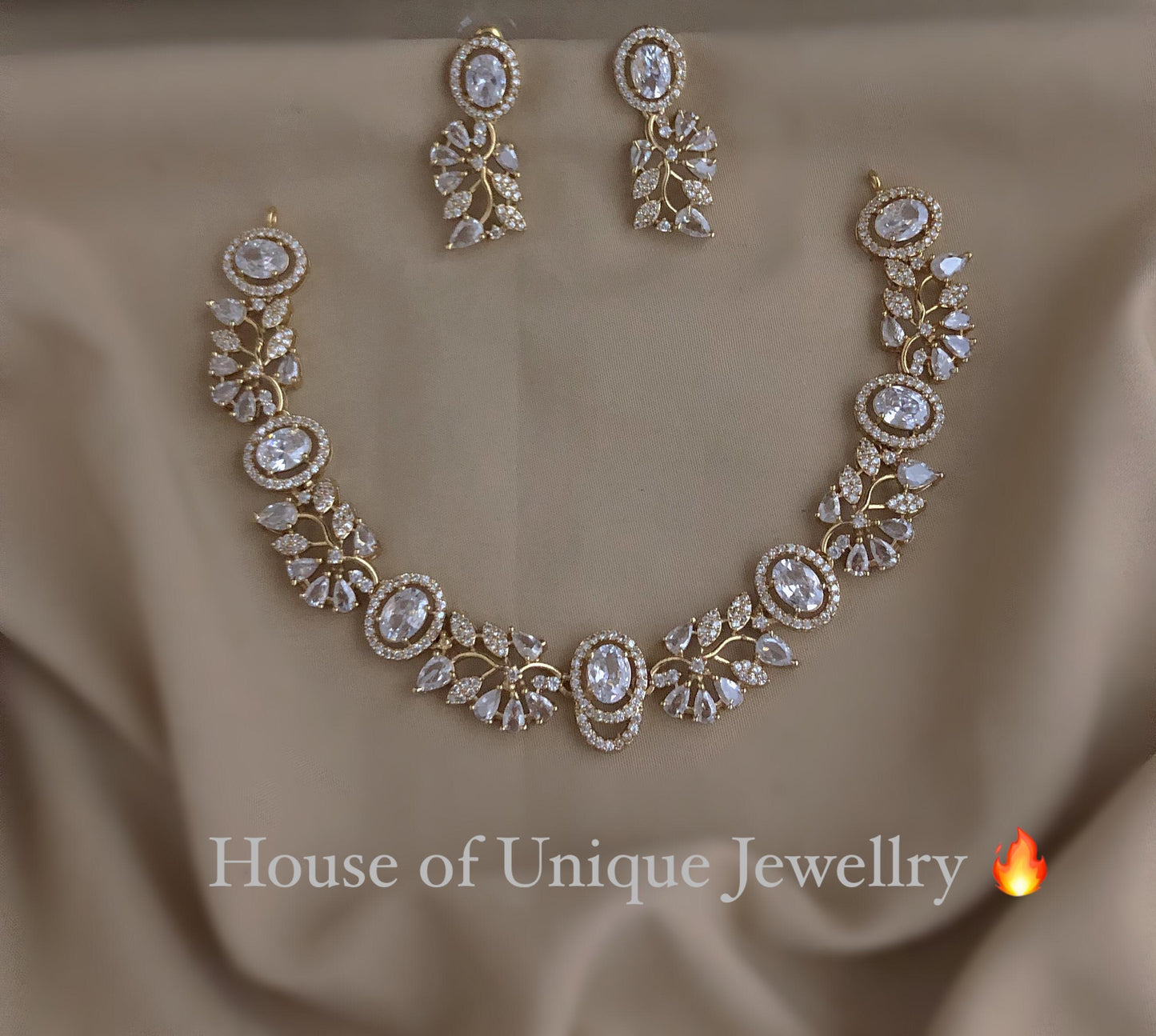 Simple cz neckalce