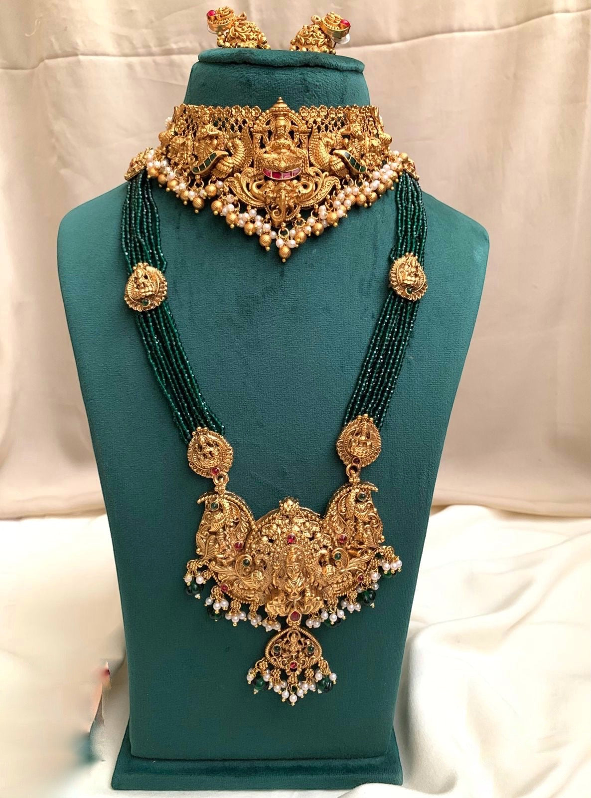 Combo set with chocker