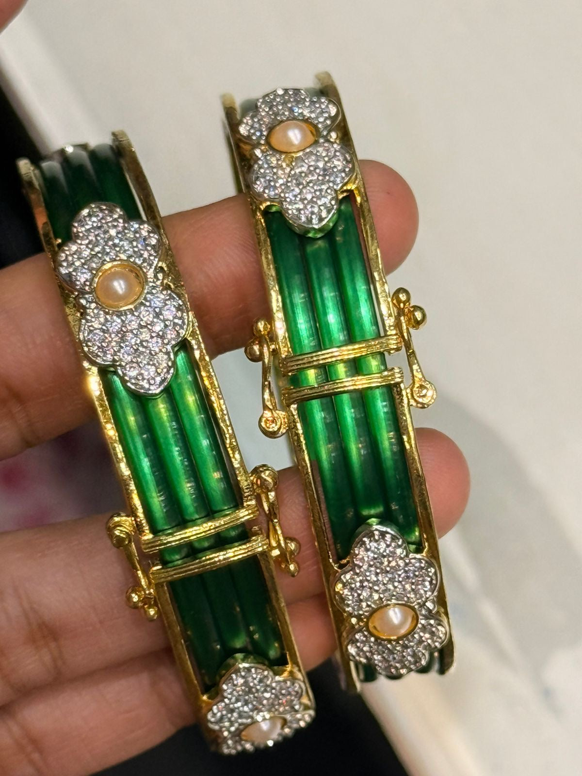Flower design changable bangles