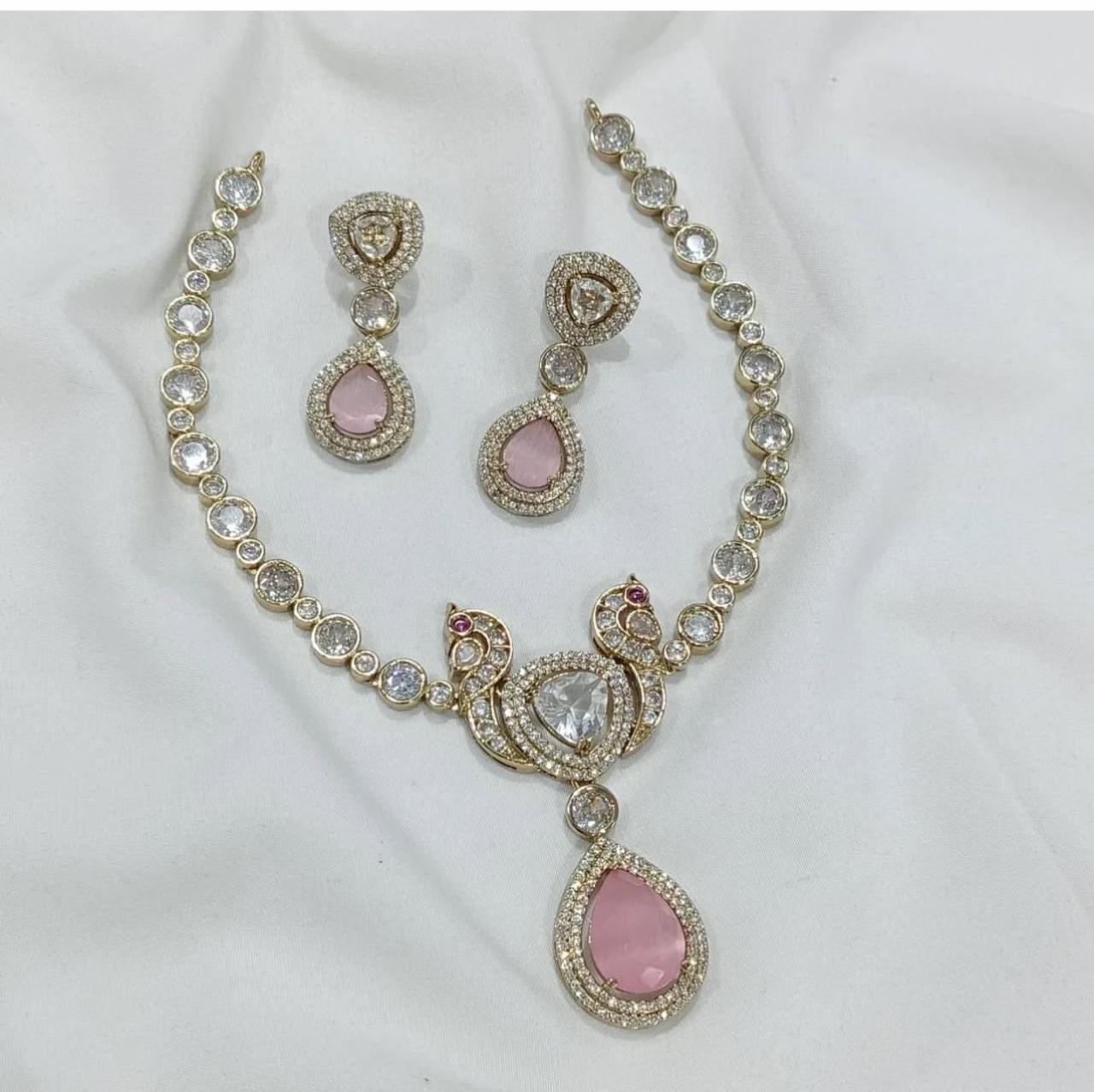 Cute necklace