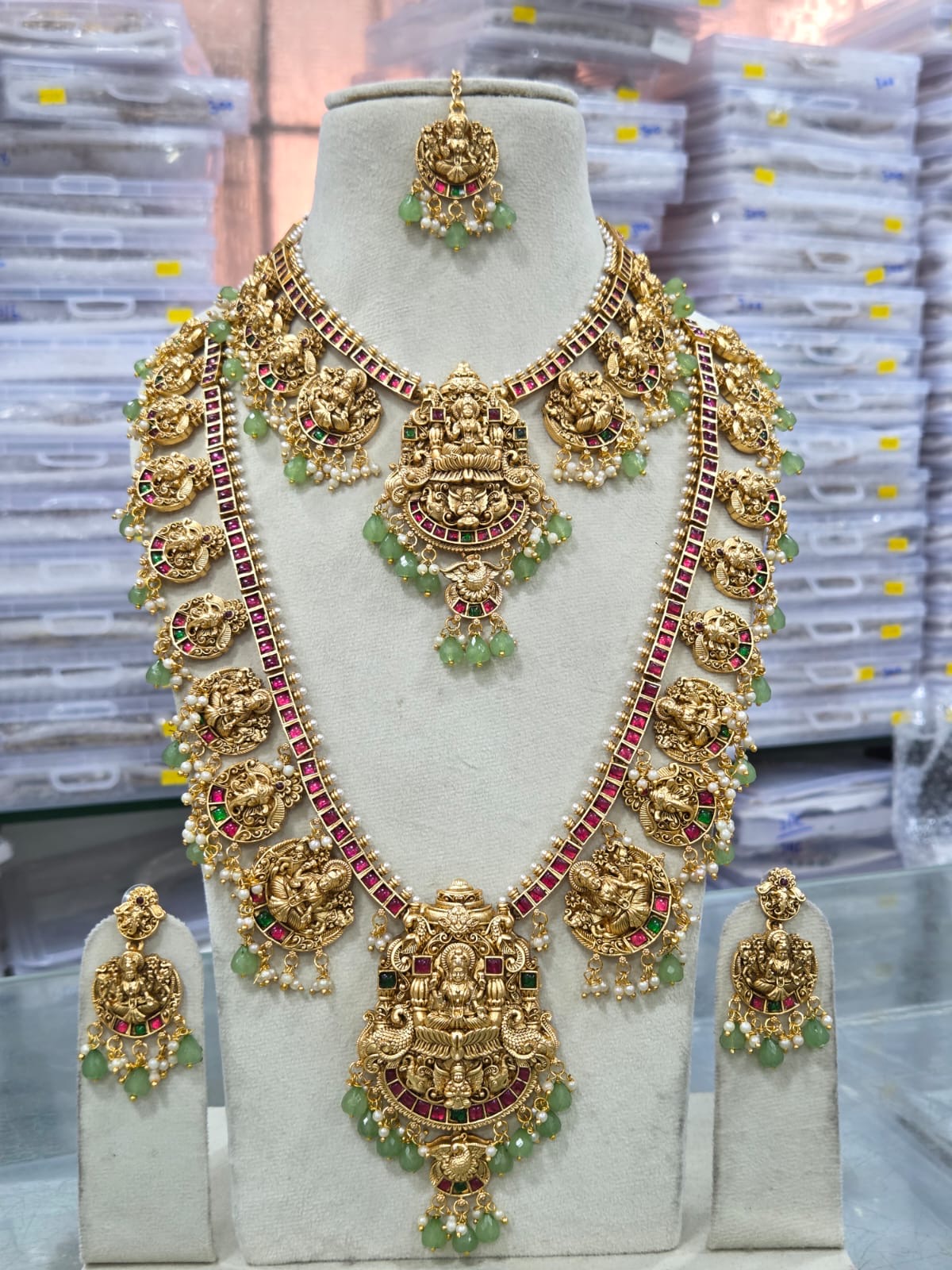 Bridal budget set
