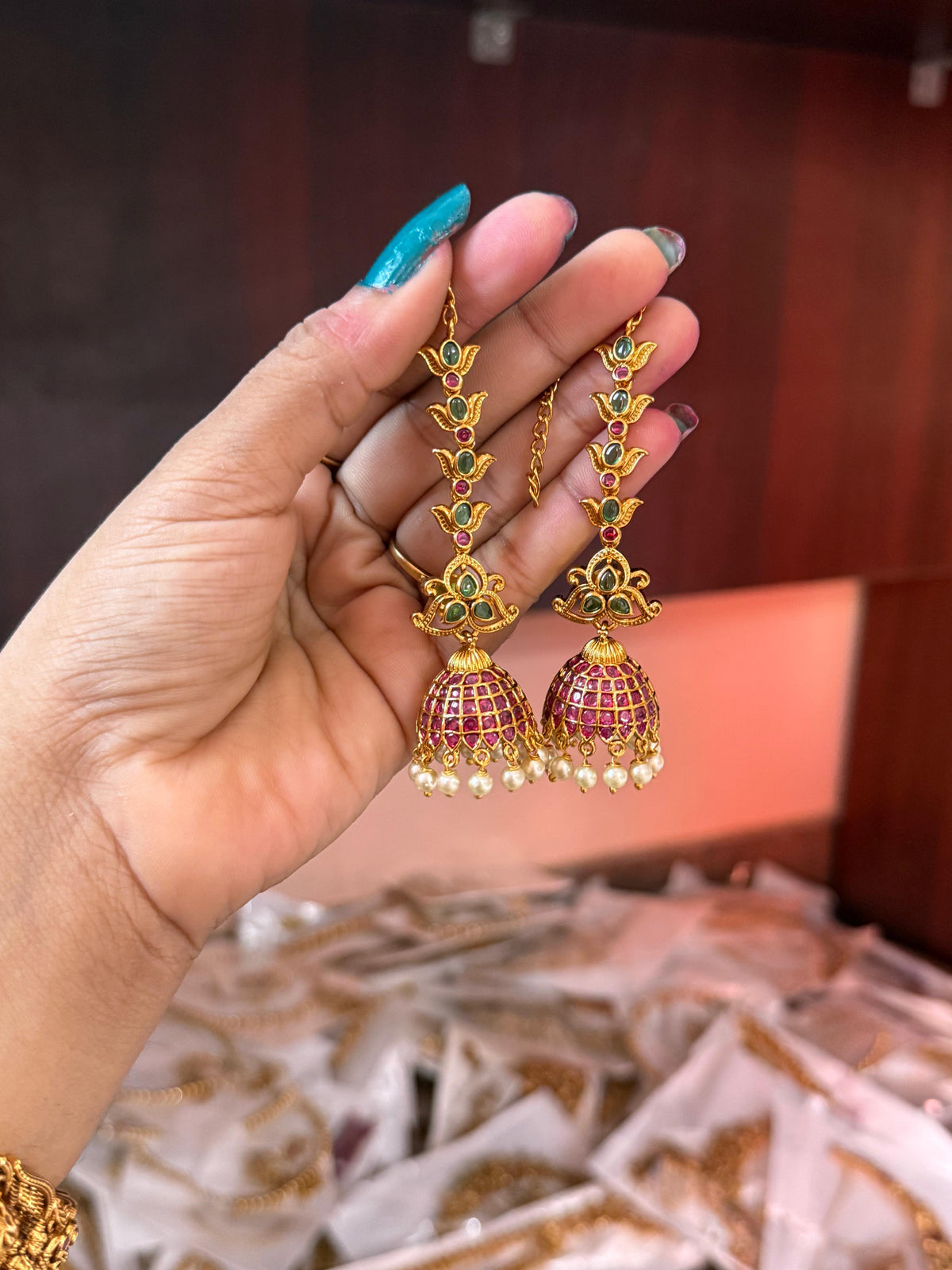Kemp jumka with ear chain