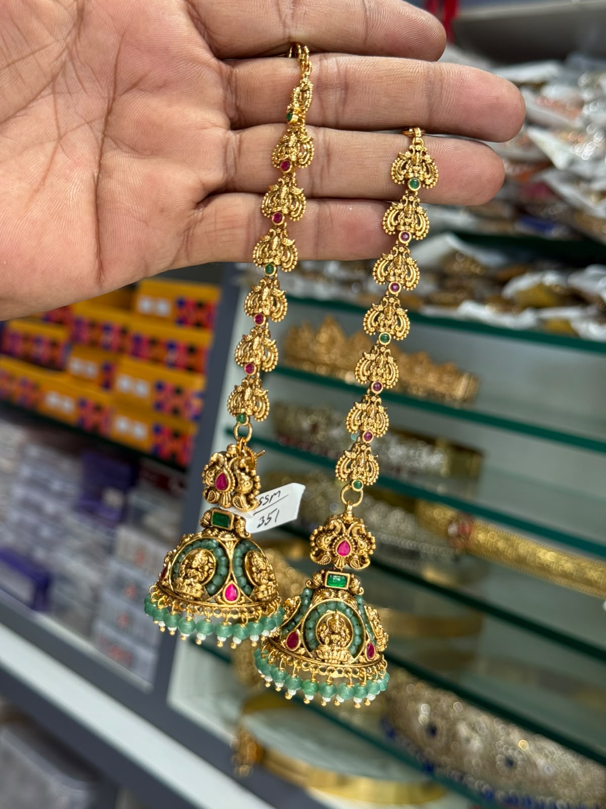 Jumka with ear chain premium