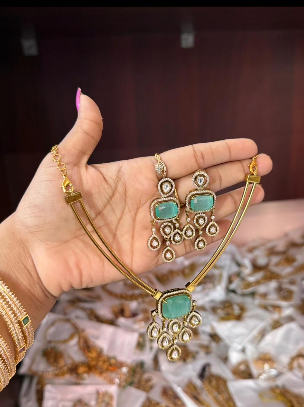 2 layer simple Victorian necklace